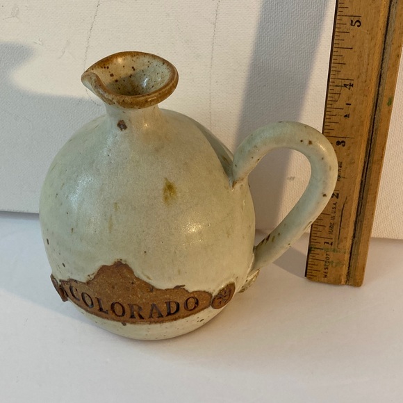 Colorado Ceramic Jug with Handle - Cream and Brown signed - Picture 6 of 6
